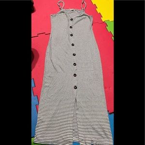 Striped midi dress with detail bottons